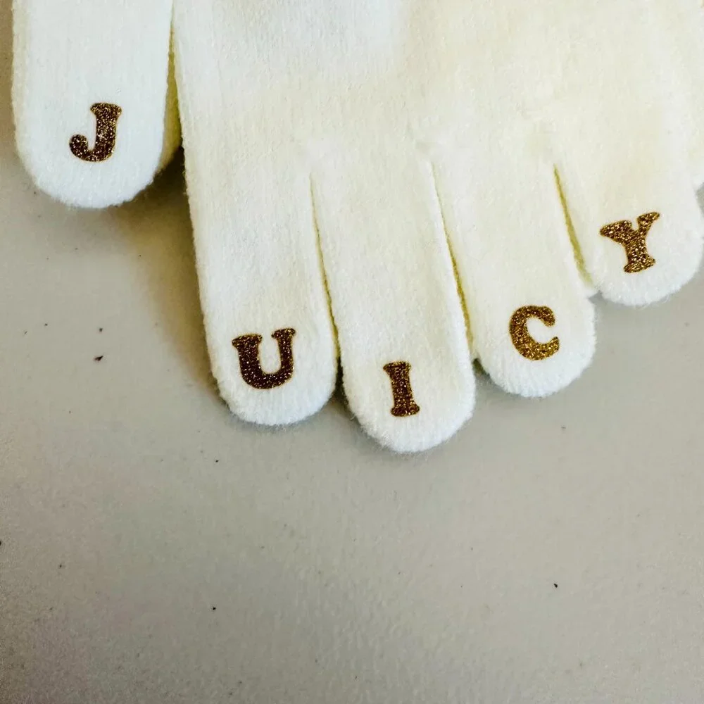 JUICY COUTURE KIDS 3-PIECE KNIT METALLIC HEARTS SCARF BEANIE AND GLOVES GIFT SET
